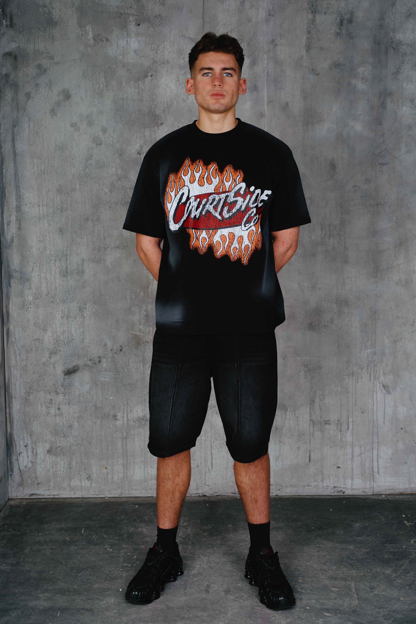 Mackay Tee Black