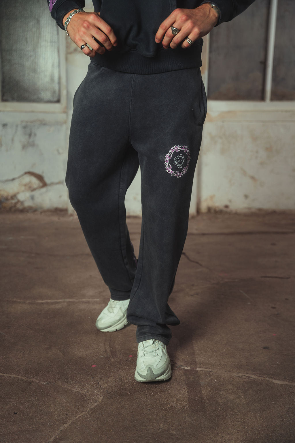 Grimes Jogger Vintage Black