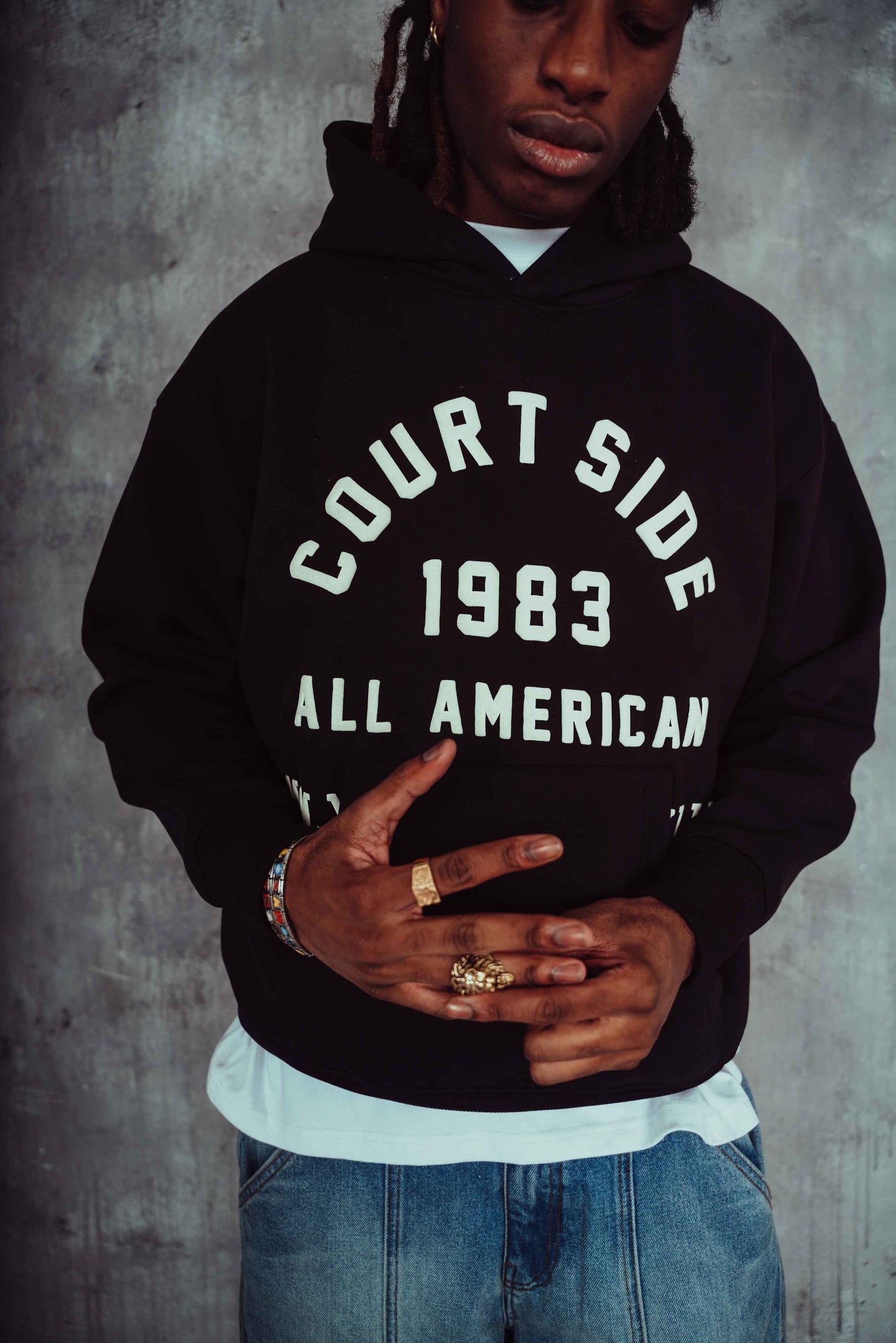 1983 Hoodie Black