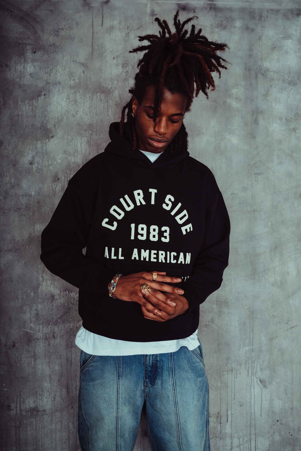 1983 Hoodie Black